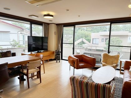 中銀茅ヶ崎マンシオン リビング