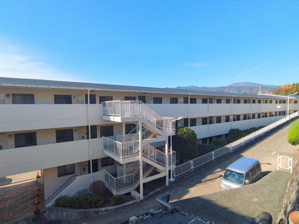 城山サニーハイツ 外観