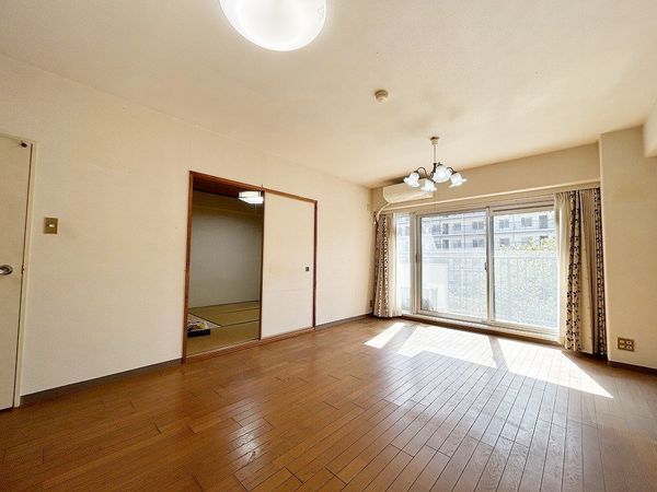 パレ平塚すみれ平 四番館 リビング