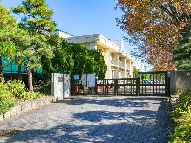 プレディアンスフォート湘南平塚リコット 平塚市立江陽中学校(約1030m) 平塚市立江陽中学校(約1030m)