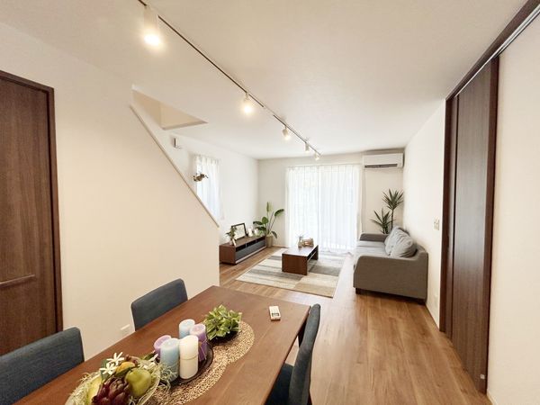 厚木市妻田東1丁目 新築戸建 8号地 リビング 厚木市妻田東1丁目 新築戸建 8号地 リビング