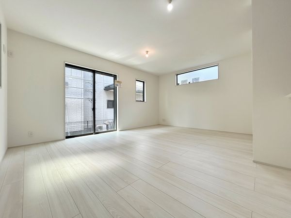 厚木市妻田東2丁目 新築戸建 1号棟 リビング