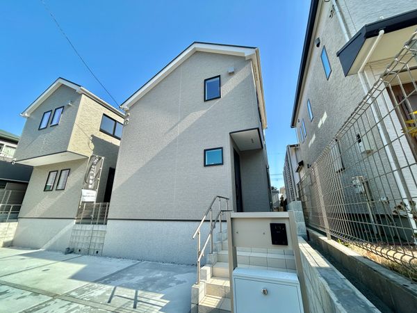 伊勢原市高森台3丁目 新築戸建2号棟 外観