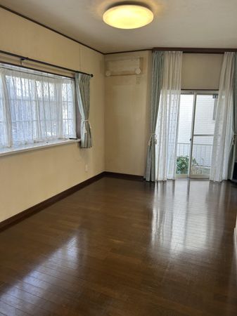 伊勢原市岡崎 戸建 リビング