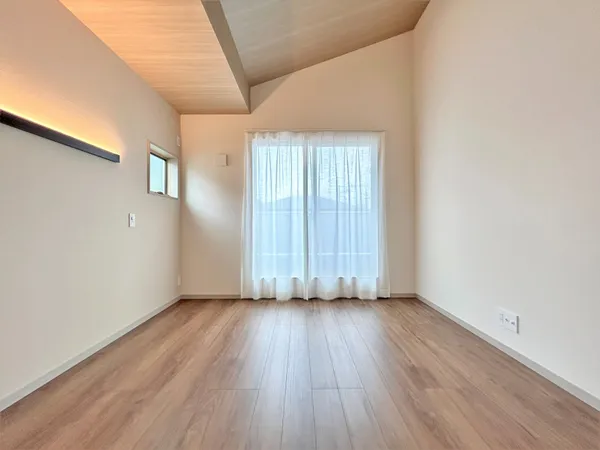 【洋室　約7帖】