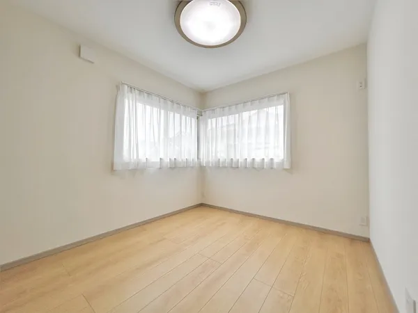 【洋室　約5.37帖】