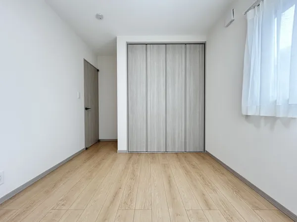 【洋室　約5.37帖】