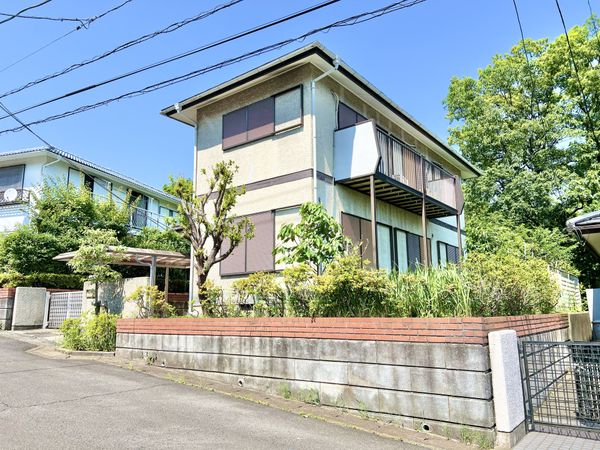 厚木市森の里1丁目 戸建 前面道路含む外観