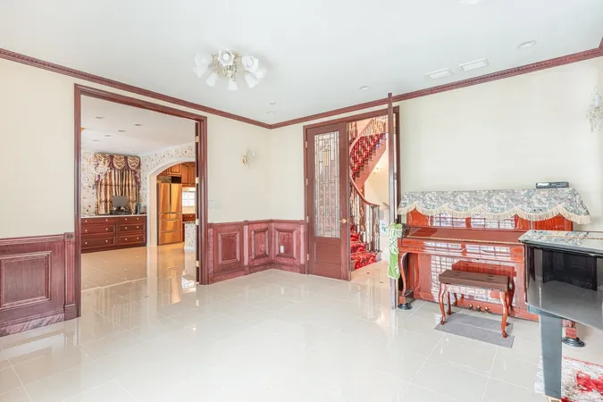 合わせて約３０帖の大型リビングダイニング（床暖房付）