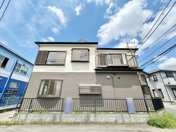 【外観】小田急小田原線「本厚木」駅までバス18分「黄金原」停歩4分の立地です。