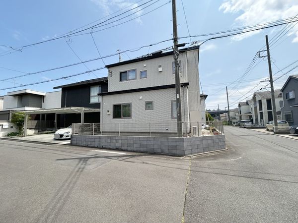 伊勢原市高森1丁目 戸建 外観
