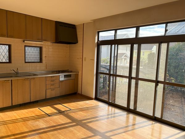 厚木市森の里4丁目 戸建 リビング 厚木市森の里4丁目 戸建 リビング