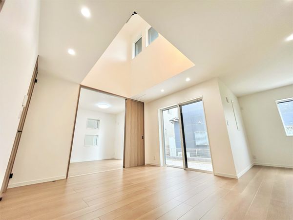 厚木市愛甲西1丁目 新築戸建 1号棟 リビング 厚木市愛甲西1丁目 新築戸建 1号棟 リビング