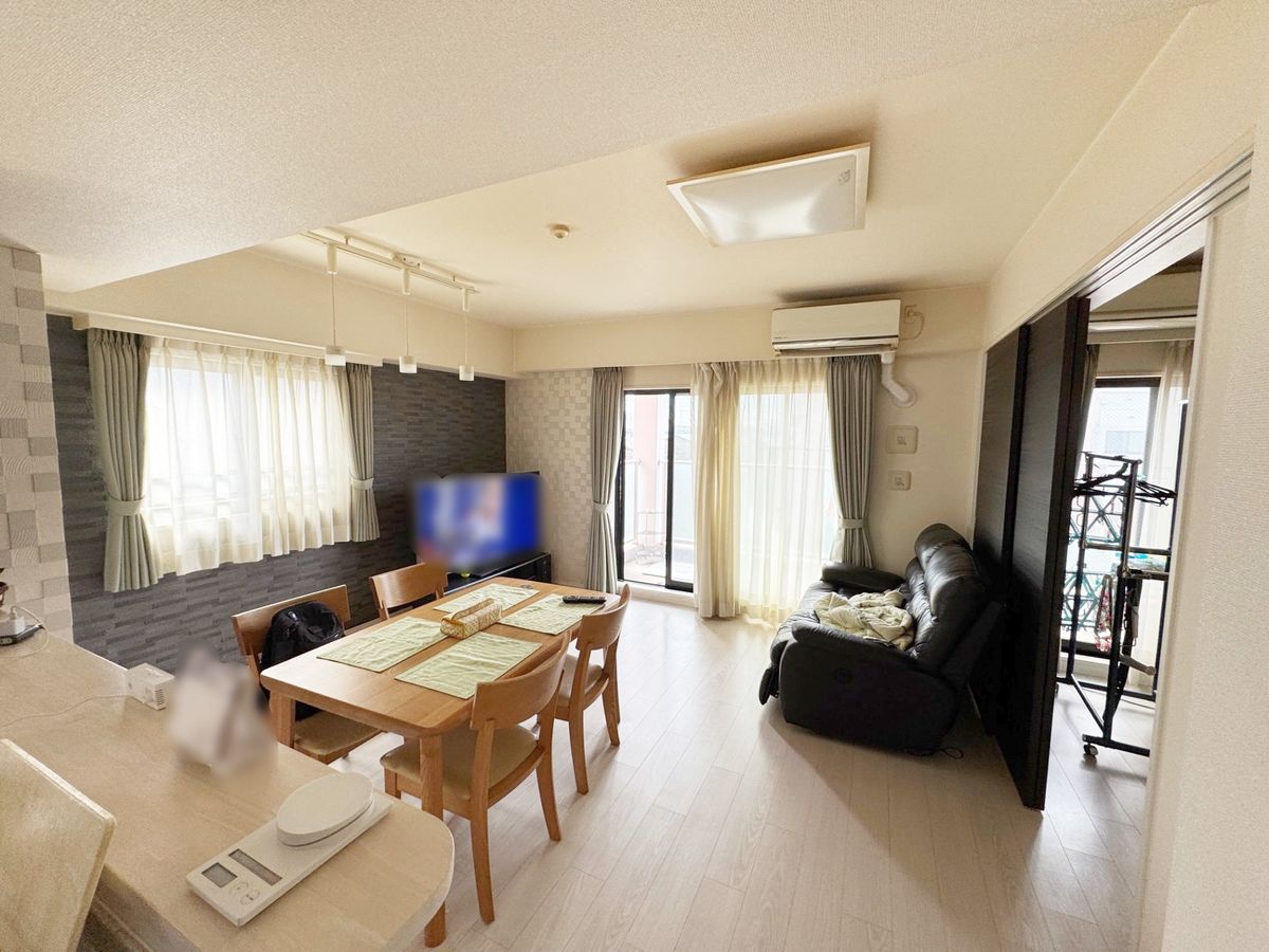 デュオ愛甲石田 リビング リビング