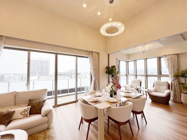 エクセレントシティ本厚木駅前 リビング エクセレントシティ本厚木駅前 リビング