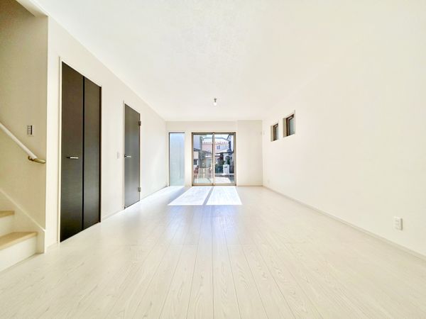 海老名市中野1丁目 新築戸建2号棟 リビング 海老名市中野1丁目 新築戸建2号棟 リビング