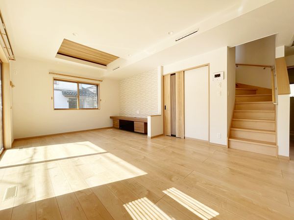 海老名市国分北3丁目 戸建 リビング 海老名市国分北3丁目 戸建 リビング