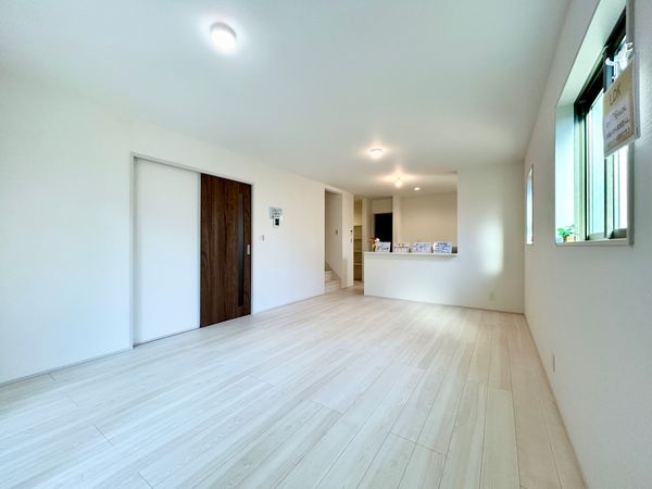 海老名市国分南3丁目 新築戸建3号棟 リビング 海老名市国分南3丁目 新築戸建3号棟 リビング