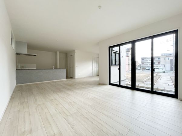 海老名市河原口2丁目 新築戸建1号棟 リビング