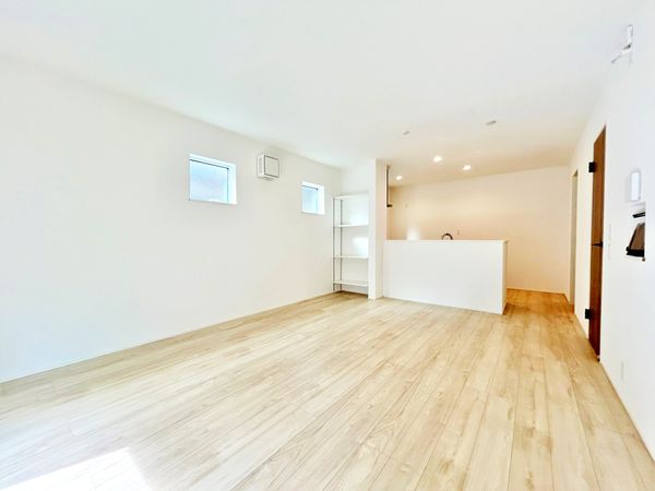 綾瀬市深谷上5丁目 新築戸建 1号棟 リビング