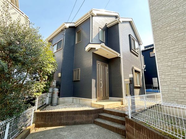 座間市西栗原一丁目 戸建 外観