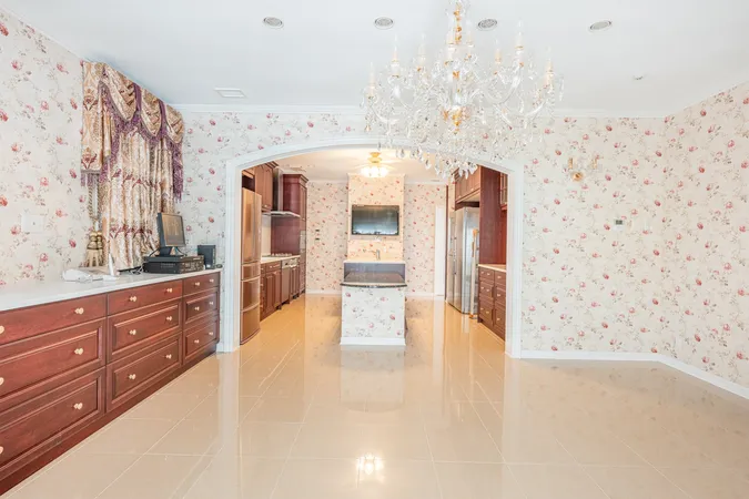 ダイニングキッチン（床暖房付）