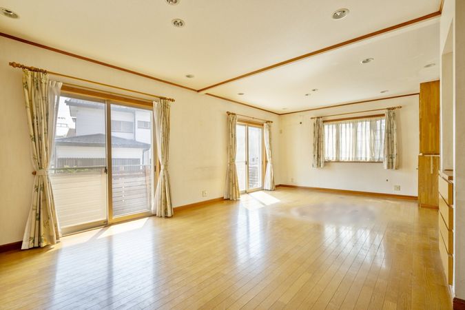 座間市入谷西5丁目 戸建 リビング