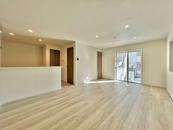 座間市南栗原3丁目 新築戸建2号棟 リビング