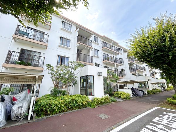 座間入谷ハイツ 外観