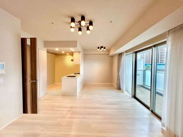 リーフィアタワー海老名ブリスコート リビング