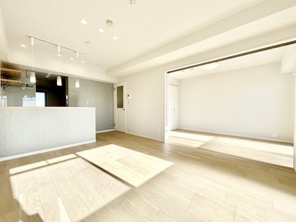 南えびな杉久保サンパルク650 C街区6号 リビング