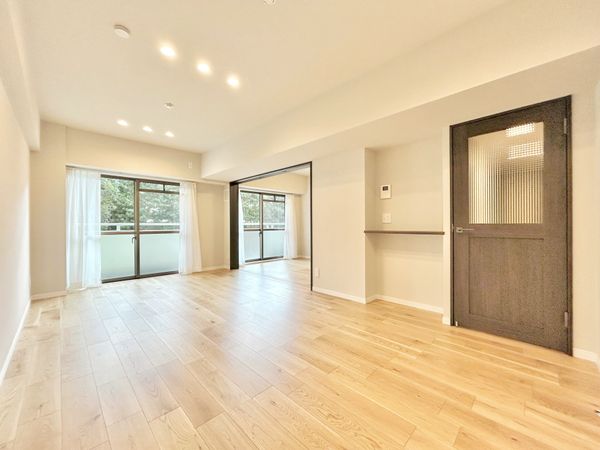 南えびな杉久保サンパルク650 A街区2号 リビング