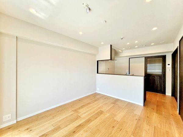 南えびな杉久保サンパルク650 B街区4号 リビング