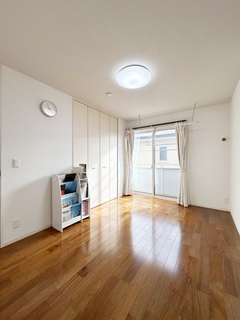 【セキュレアガーデン淵野辺分譲地内】戸建て 洋室