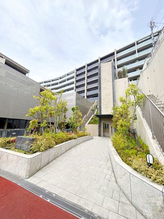 クレストフォルム生田グランヒルズ 外観