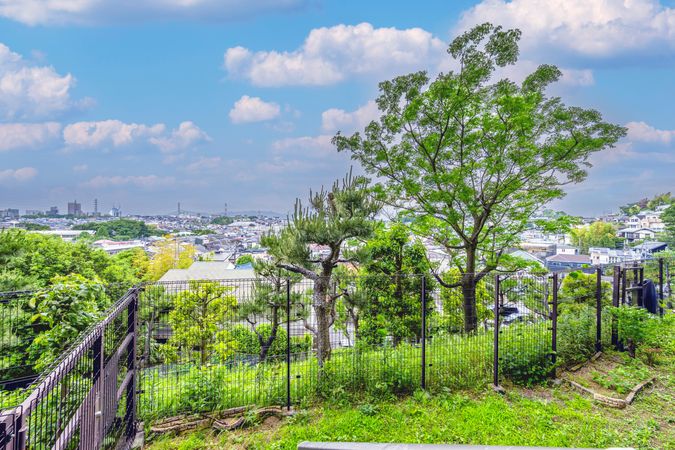 ユニヴェルシオール学園の丘 眺望 ユニヴェルシオール学園の丘 眺望