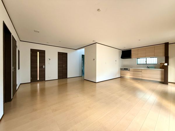 王禅寺東3丁目 戸建 リビング リビング