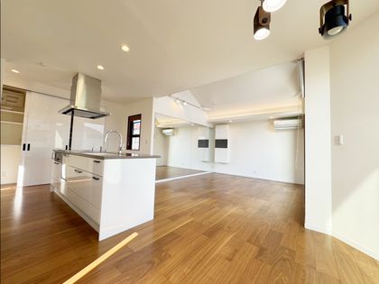 町田市能ヶ谷6丁目戸建 リビング