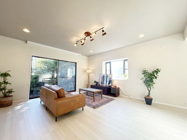 王禅寺西2丁目 戸建 リビング リビング