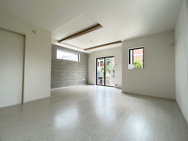 鶴川6丁目 新築戸建 リビング