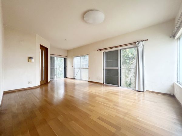 川崎市多摩区南生田6丁目戸建 リビング 川崎市多摩区南生田6丁目戸建 リビング