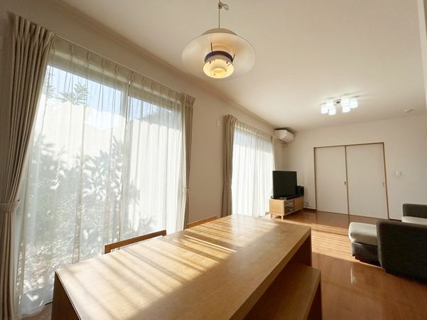 白鳥4丁目 戸建~コモドーレ白鳥~ リビング リビング