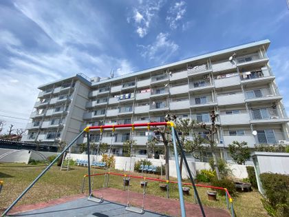 百合ヶ丘ハイコーポB棟 外観