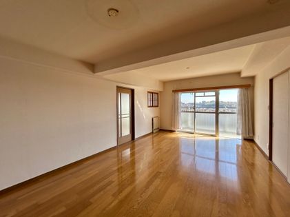 新ゆりグリーンタウンさつき街区 2号棟 リビング