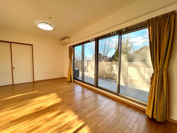 若葉台ワルツの杜 A棟 リビング 若葉台ワルツの杜 A棟 リビング