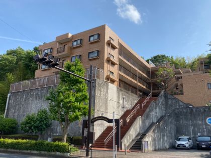 ライオンズマンション鶴川 外観