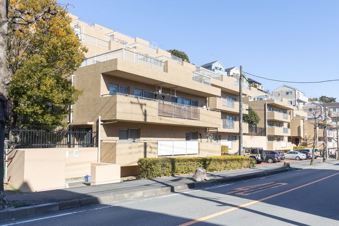 ガーデンハイツ読売ランド前 A棟 外観