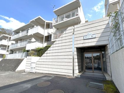 エクセル鶴川 A棟 玄関