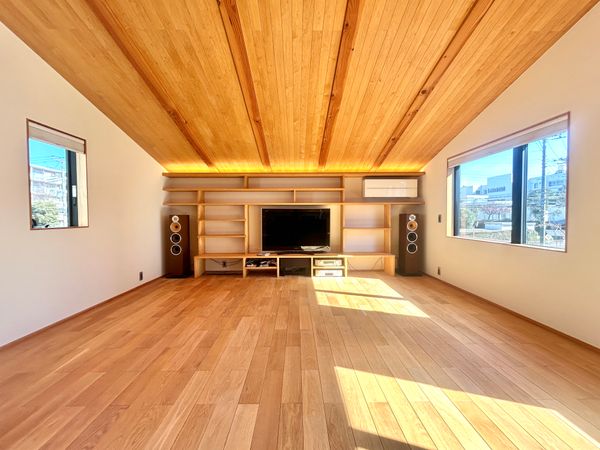 霧が丘4丁目 戸建 リビング