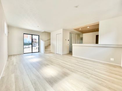 寺尾台1丁目 新築戸建2号棟 リビング